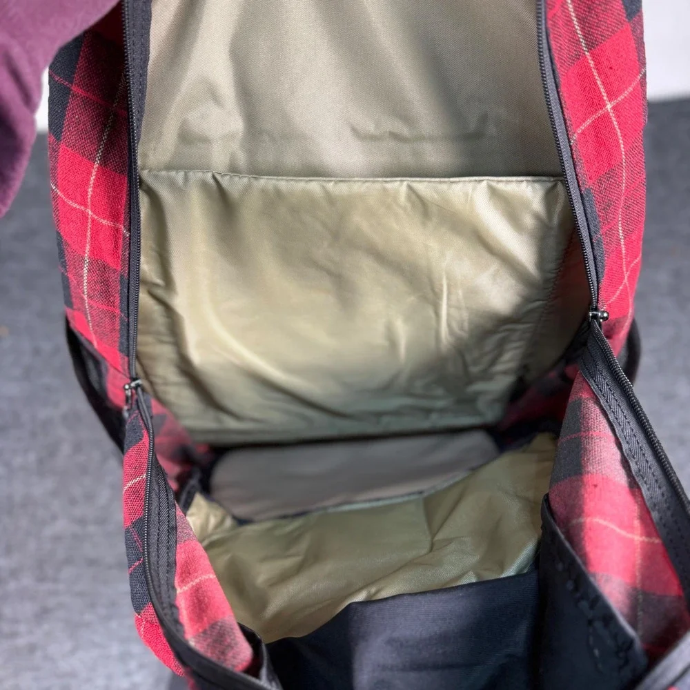 Dakine Red Black Plaid Backpack Laptop Sleeve Sternum Strap Skater Daypack